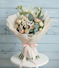 Букет цветов из:  Розы и Лизиантусы в Милославском