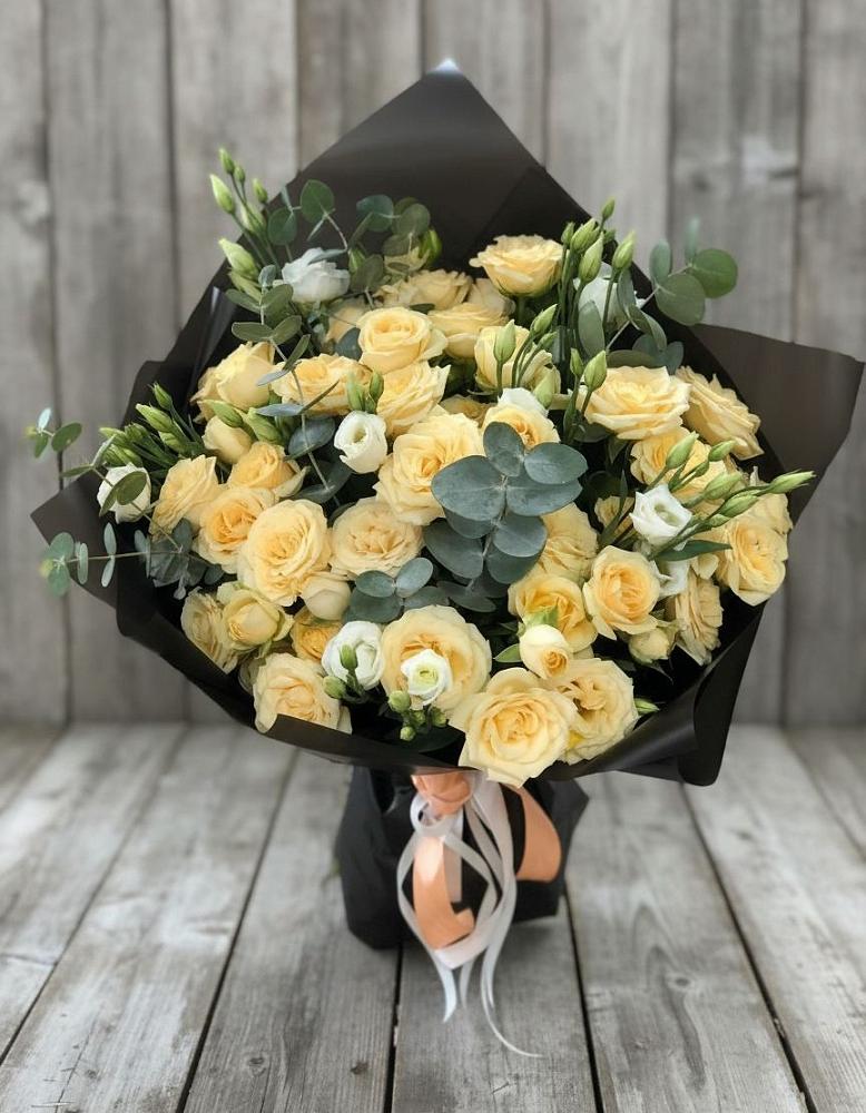 Букет цветов из: Розы и Лизиантусы в Милославском