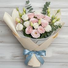 Букет цветов из:  Лизиантусы в Милославском