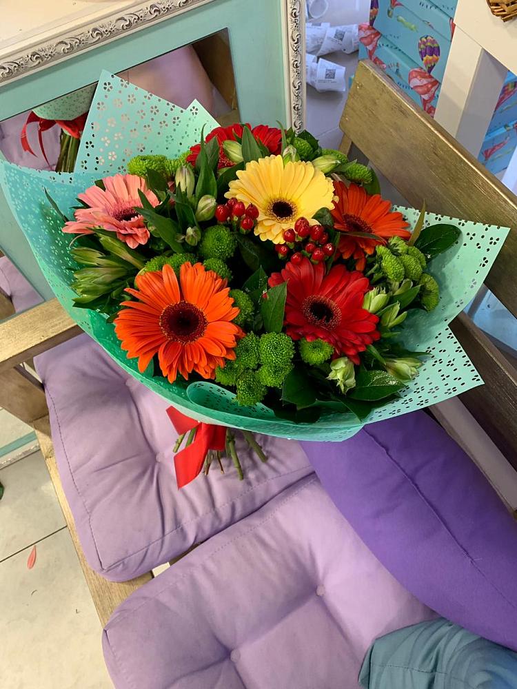 Букет цветов из: Герберы, Хризантемы и Альстромерии в Милославском