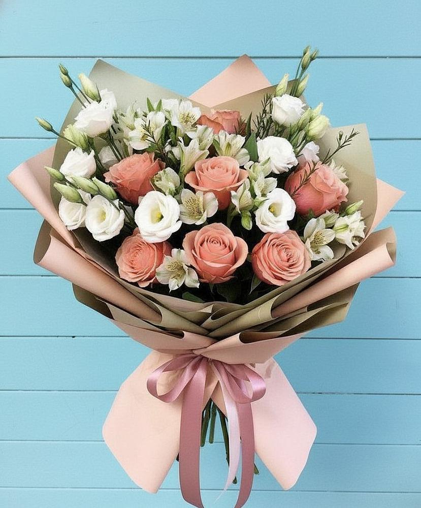 Букет цветов из: Розы, Альстромерии и Лизиантусы в Милославском