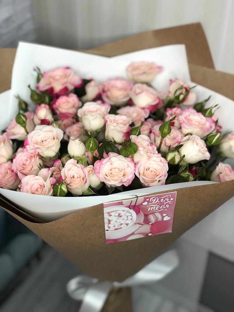 Букет цветов из: Розы в Милославском