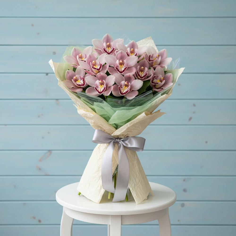 Букет цветов из: Орхидеи и Розы в Милославском