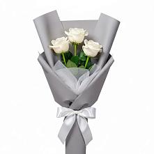 Букет 3 белые розы в Милославском