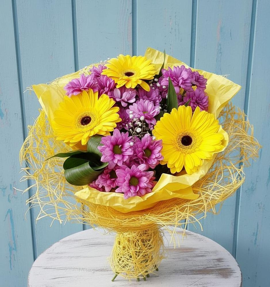 Букет цветов из: Хризантемы и Герберы в Милославском