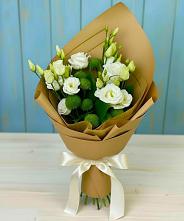 Букет цветов из:  Хризантемы и Лизиантусы в Милославском