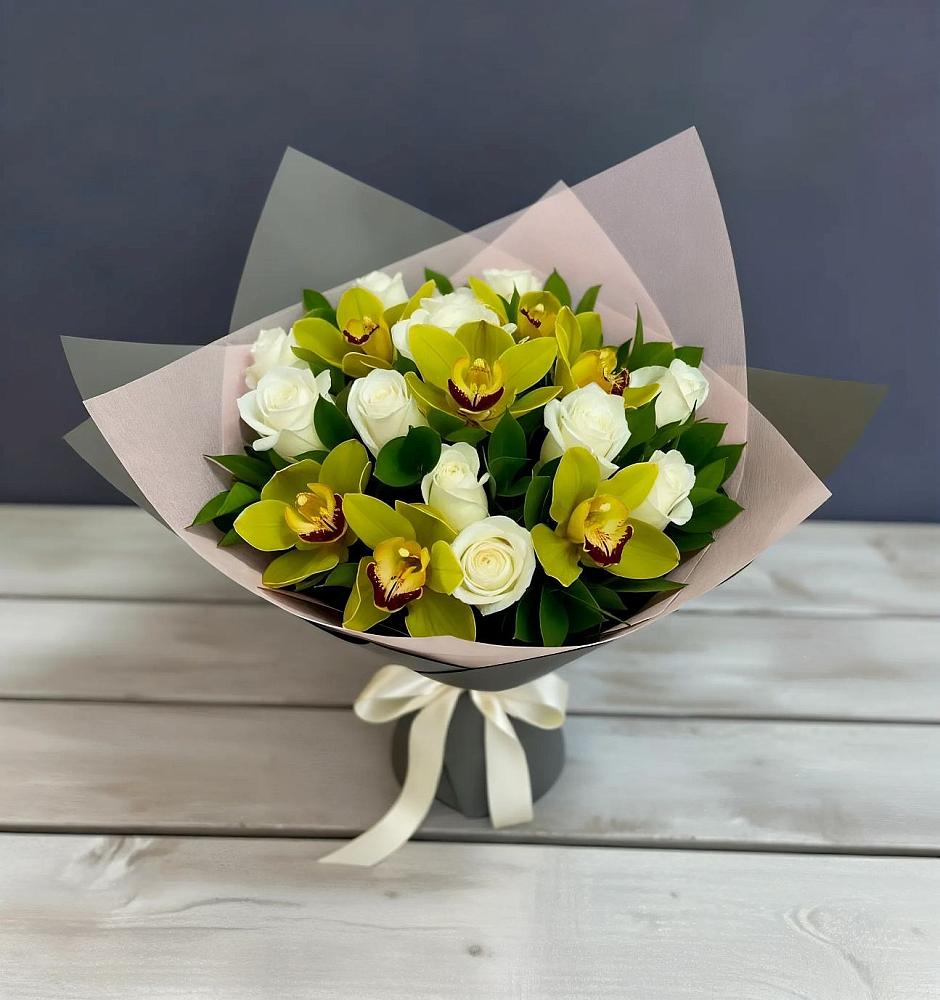 Букет цветов из: Орхидеи и Розы в Милославском