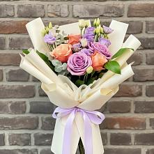 Букет цветов из:  Лизиантусы и Розы #REPLACE_PRED# Милославском