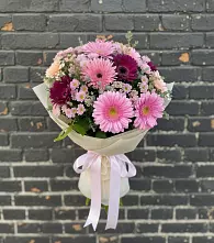 Букет цветов из:  Герберы и Хризантемы в Милославском