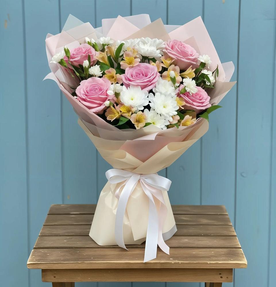 Букет цветов из: Гвоздики, Орхидеи и Розы в Милославском