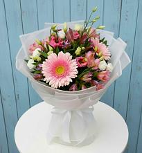 Букет цветов из:  Герберы, Альстромерии и Лизиантусы в Милославском