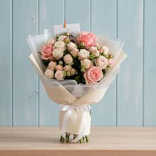 Букет цветов из:  Розы в Милославском