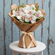 Букет цветов из:  Орхидеи и Розы #REPLACE_PRED# Милославском