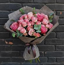 Букет цветов из:  Розы в Милославском